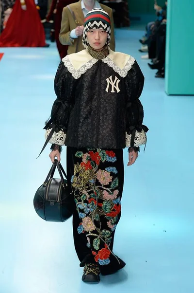 Look 18